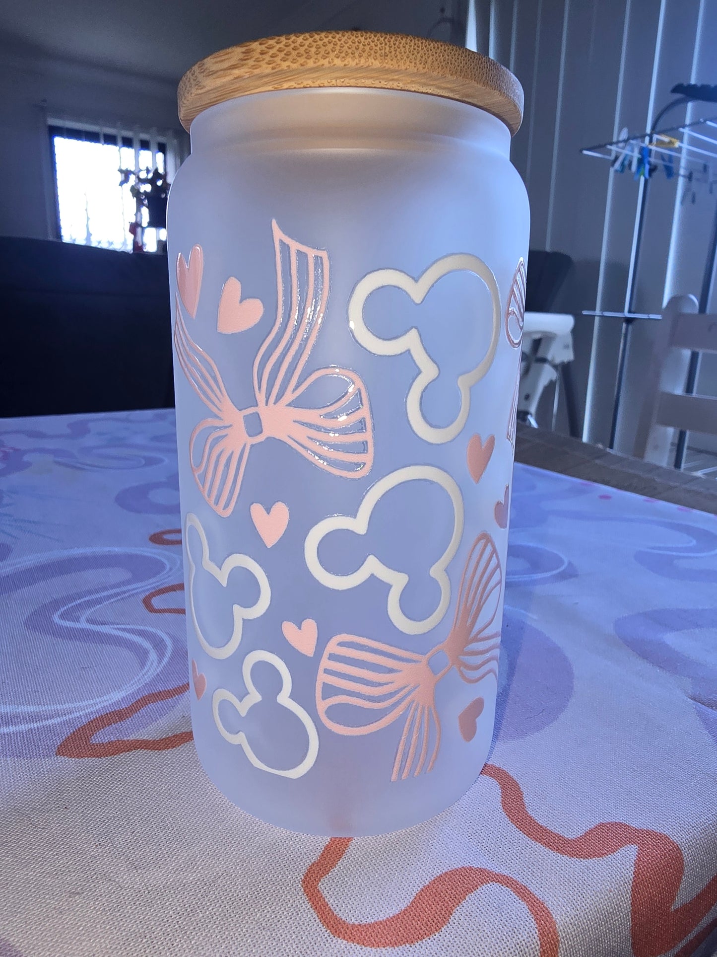 16oz frosted glass can - pink and white mama