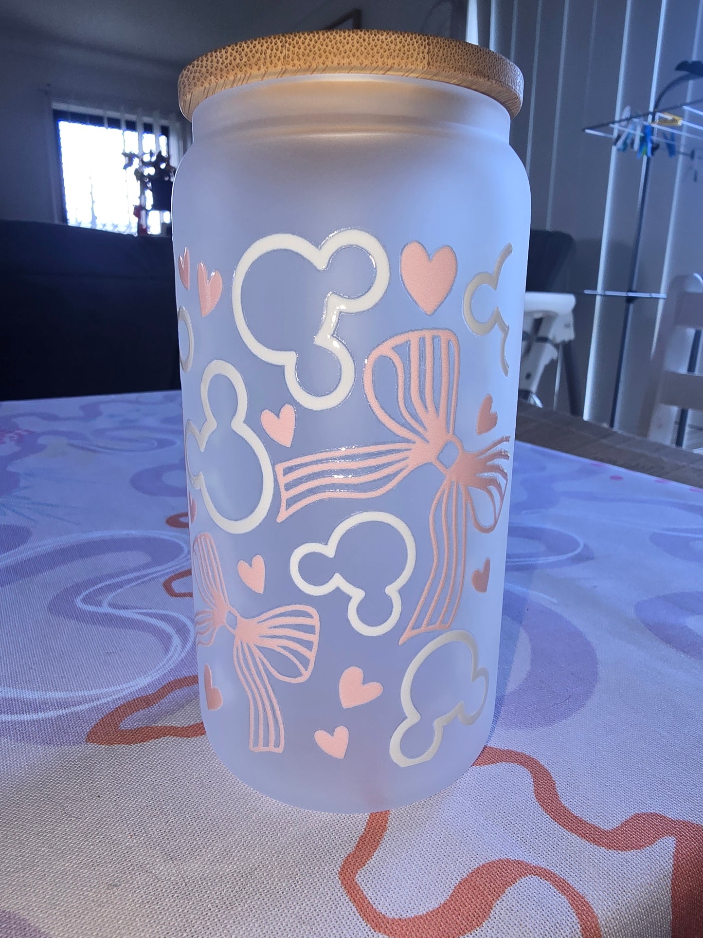 16oz frosted glass can - pink and white mama