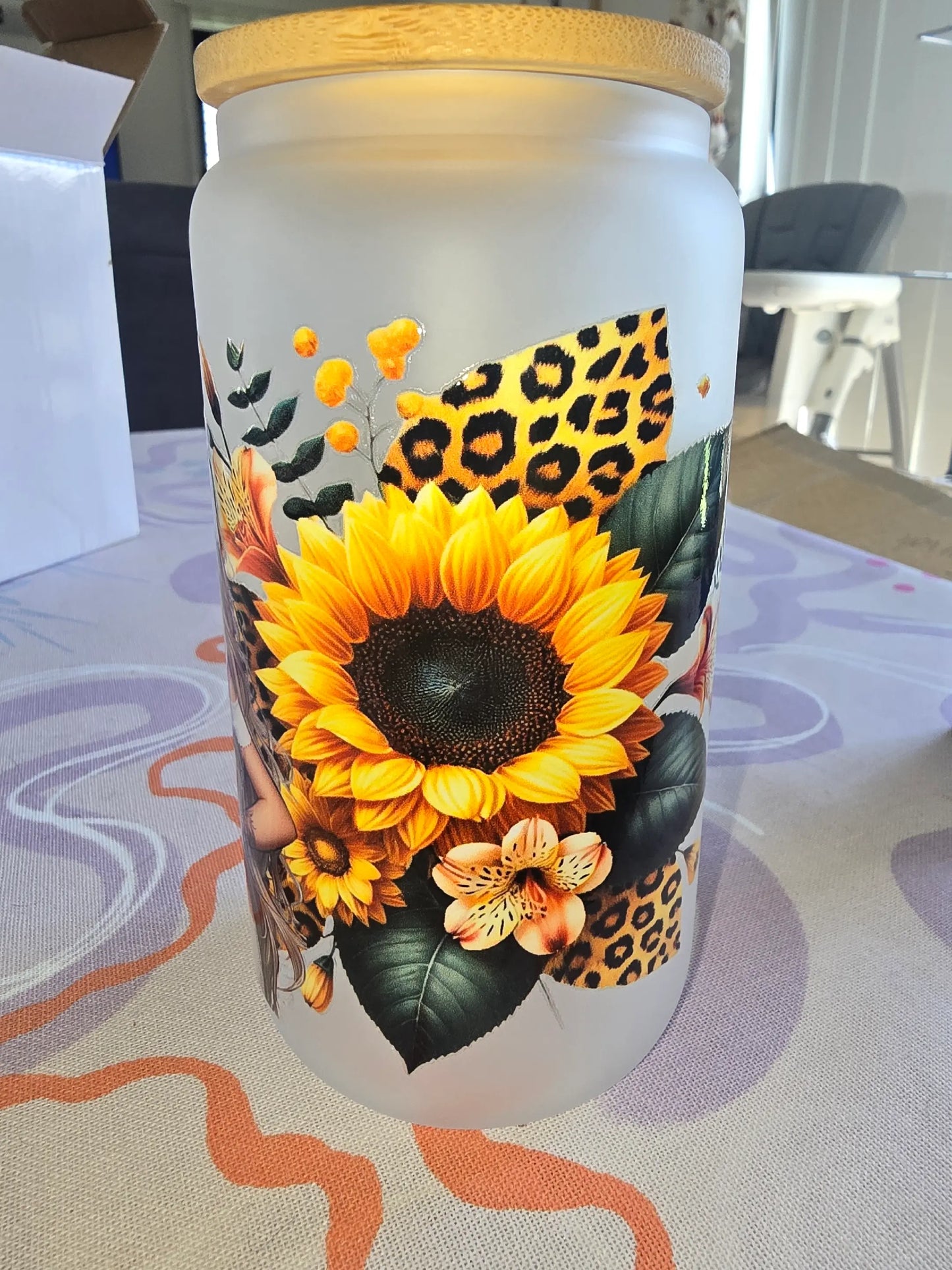 16oz frosted glass can - Sunflower and ladies